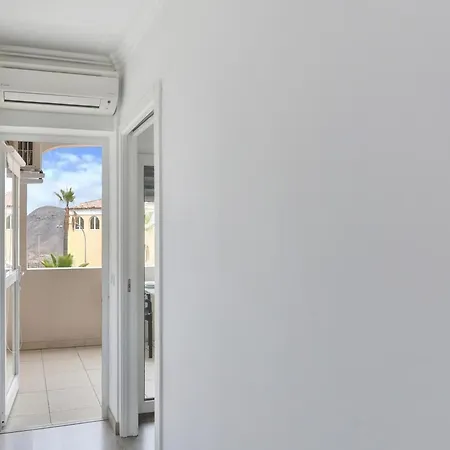 Little Gem, Panoramic Balcony, Con Air, Pool, Wifi * Chayofa