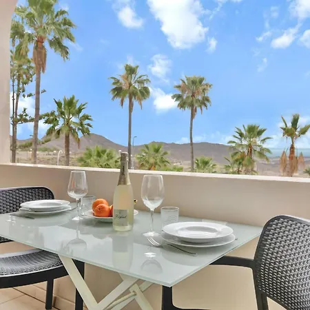 Little Gem, Panoramic Balcony, Con Air, Pool, Wifi *