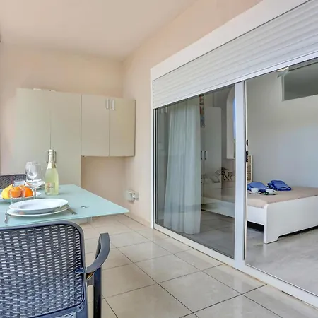 Lejlighed Little Gem, Panoramic Balcony, Con Air, Pool, Wifi